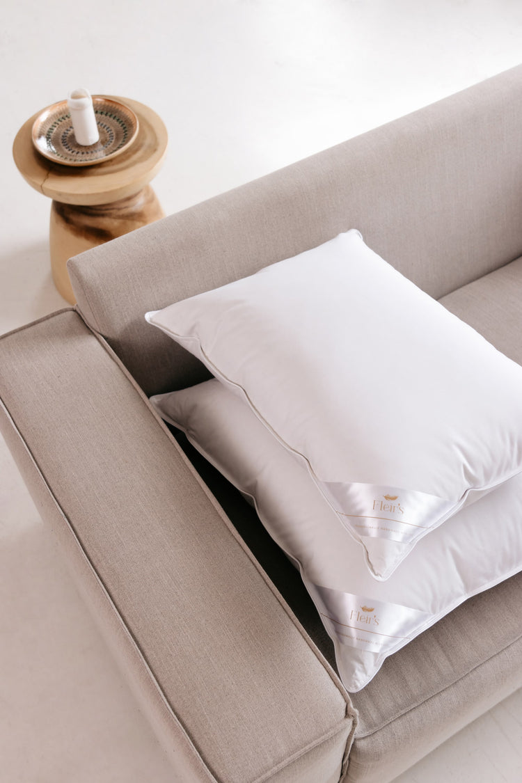 LOBELIA - Dreikammer-Gänsedaunenkissen -