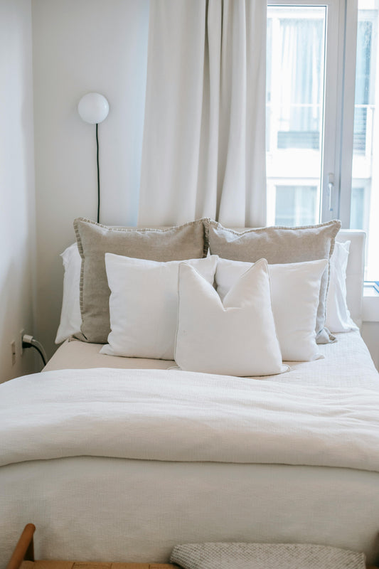 Handcrafted Luxury Bedding for Timeless Bedroom Elegance